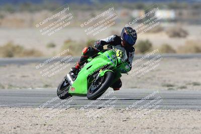 media/Oct-05-2025-CVMA (Sun) [[beeef4f201]]/Race 5-Amateur Supersport Open (Holeshot)/